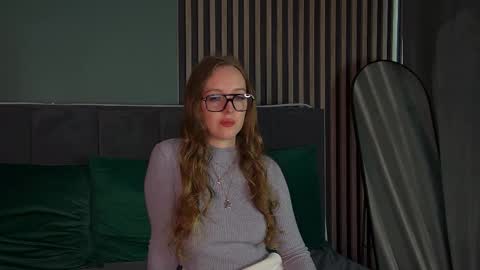 Snapshot of kathystewart chatting on September 27, 4:17 am Kathy online show from September 27, 4:17 am