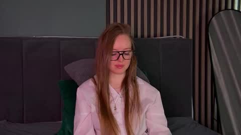 Snapshot of kathystewart chatting on October 11, 4:44 am Kathy online show from October 11, 4:44 am