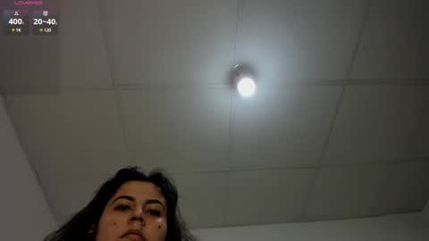 Snapshot of katia_12_ chatting on December 21, 11:13 pm katia_12_ online show from December 21, 11:13 pm