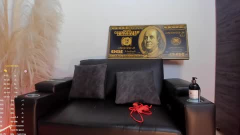 Snapshot of katia_high chatting on April 6, 4:46 am katia_high online show from April 6, 4:46 am