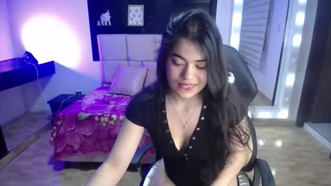 katia_pretty_ online show from February 6, 3:44 am