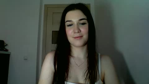 Snapshot of katie_foxi chatting on May 20, 4:02 pm katie_foxi online show from May 20, 4:02 pm