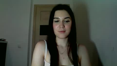 Snapshot of katie_foxi chatting on May 22, 6:13 pm katie_foxi online show from May 22, 6:13 pm