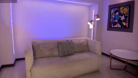 katieangel1 online show from September 25, 11:14 am