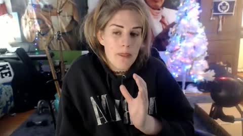 Snapshot of katiecutie_5 chatting on January 1, 7:20 am Katie online show from January 1, 7:20 am