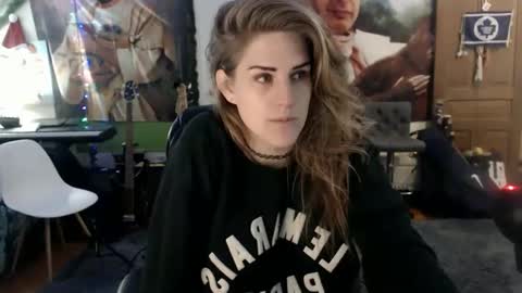 Snapshot of katiecutie_5 chatting on February 14, 5:09 am Katie online show from February 14, 5:09 am