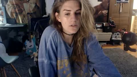 Snapshot of katiecutie_5 chatting on September 18, 5:20 am Katie online show from September 18, 5:20 am