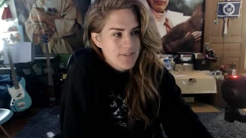 Snapshot of katiecutie_5 chatting on October 16, 5:41 am Katie online show from October 16, 5:41 am