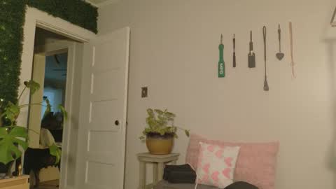 Snapshot of katieericson13 chatting on November 20, 9:25 pm Kate online show from November 20, 9:25 pm