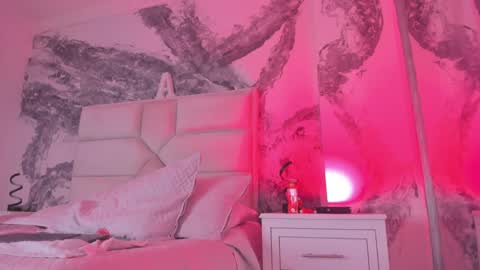 Katie online show from December 30, 9:05 am