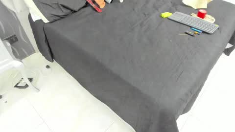 Katie online show from December 31, 4:38 am