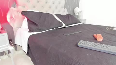 Katie online show from January 5, 5:20 am