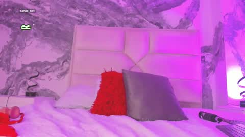 Katie online show from January 31, 2:04 am