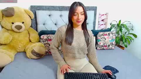 Follow Instagram katikloving online show from March 5, 7:26 am