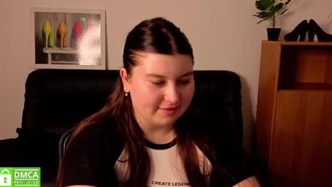 Snapshot of katina_deeplou4 chatting on June 30, 5:19 am Katina online show from June 30, 5:19 am