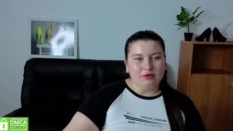 Snapshot of katina_deeplou4 chatting on July 5, 4:19 am Katina online show from July 5, 4:19 am