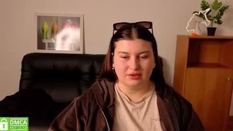 Snapshot of katina_deeplou4 chatting on July 25, 6:05 pm Katina online show from July 25, 6:05 pm