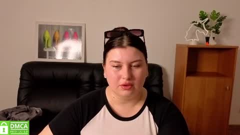 Snapshot of katina_deeplou4 chatting on July 27, 6:04 pm Katina online show from July 27, 6:04 pm