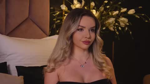 Snapshot of katjolie chatting on February 24, 7:09 pm KatJolie online show from February 24, 7:09 pm