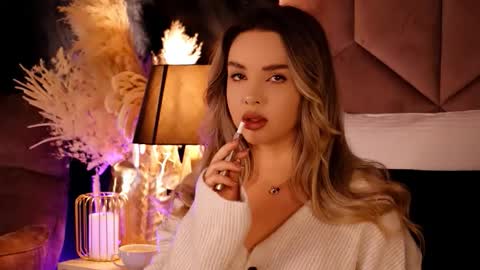 Snapshot of katjolie chatting on October 5, 7:23 pm KatJolie online show from October 5, 7:23 pm