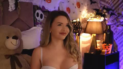 Snapshot of katjolie chatting on October 27, 8:13 pm KatJolie online show from October 27, 8:13 pm