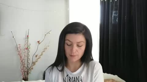 Snapshot of katlopez19 chatting on February 26, 5:28 pm katalina online show from February 26, 5:28 pm