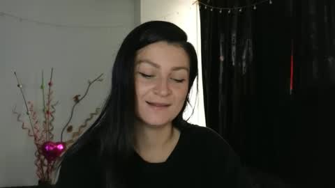 Snapshot of katlopez19 chatting on March 6, 8:16 pm katalina online show from March 6, 8:16 pm