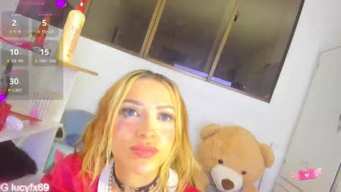 Snapshot of katlucy69 chatting on February 1, 4:35 am lucyfx69 INSTAGRAM online show from February 1, 4:35 am