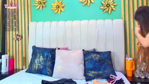 K A T L Y N  online show from March 1, 6:32 pm