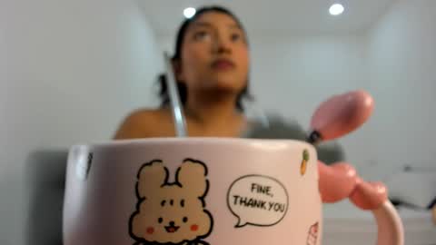 Follow me on instagram and twitter as correaktnees online show from September 18, 7:43 am