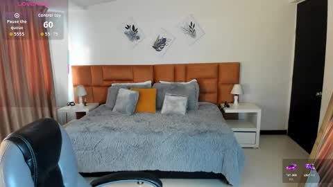 Katnia and Marcuz online show from October 15, 12:05 pm