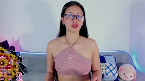Snapshot of katnis_love_ chatting on June 4, 8:31 am Katnis online show from June 4, 8:31 am