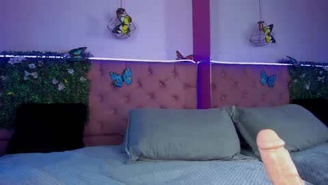 .... Katniss .... online show from January 6, 7:45 pm