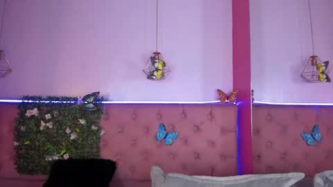 .... Katniss .... online show from January 21, 6:12 pm