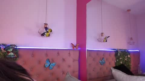 .... Katniss .... online show from January 30, 3:29 pm