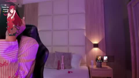 Snapshot of katnissa_28 chatting on May 7, 12:54 pm K A T online show from May 7, 12:54 pm