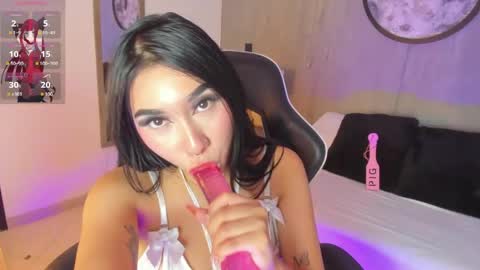 Snapshot of katnissa_28 chatting on May 11, 4:15 pm K A T online show from May 11, 4:15 pm