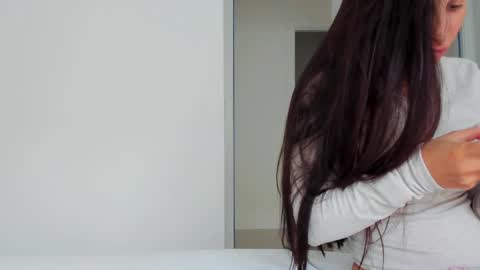 Snapshot of katrin_fit chatting on May 26, 7:21 pm Katrin online show from May 26, 7:21 pm