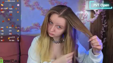 Katrina Bail online show from November 29, 1:41 am