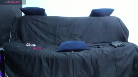 Snapshot of katrinadj chatting on October 29, 2:14 am Marce online show from October 29, 2:14 am