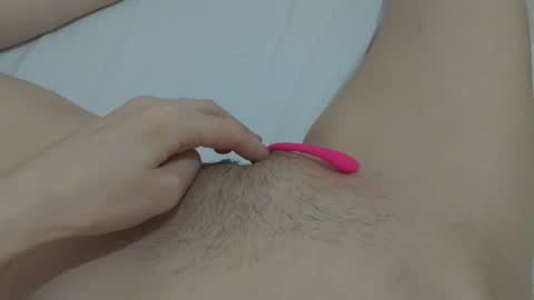 Snapshot of katrinna_arinna chatting on January 16, 8:11 am katrina dont forget to give me thumbs up online show from January 16, 8:11 am