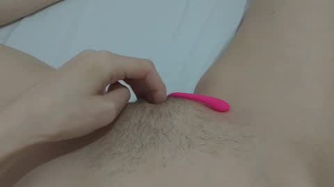 Snapshot of katrinna_arinna chatting on January 18, 6:24 am katrina dont forget to give me thumbs up online show from January 18, 6:24 am