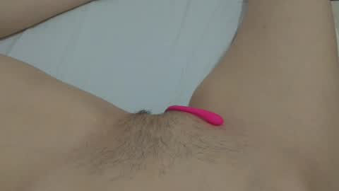 Snapshot of katrinna_arinna chatting on January 25, 8:53 pm katrina dont forget to give me thumbs up online show from January 25, 8:53 pm