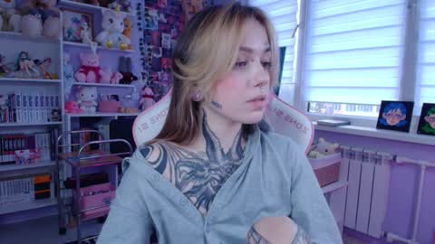 Katrin online show from October 5, 1:53 pm