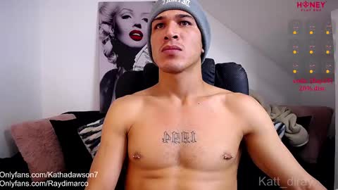 Snapshot of katt_diray chatting on January 4, 5:27 am katha Ray Independient Model online show from January 4, 5:27 am