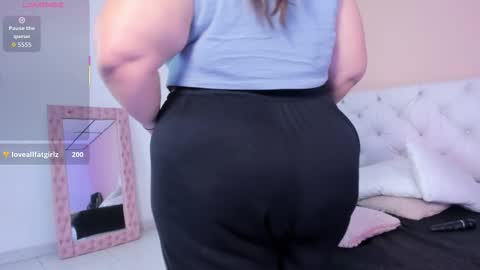 Snapshot of katte_landerr chatting on November 19, 1:22 pm Katte online show from November 19, 1:22 pm