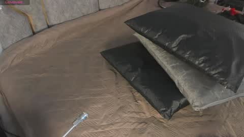 Snapshot of kattejordan chatting on January 22, 3:31 am Katerine online show from January 22, 3:31 am