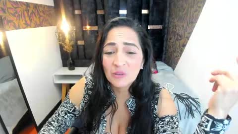 K A T T E  online show from April 16, 9:50 pm