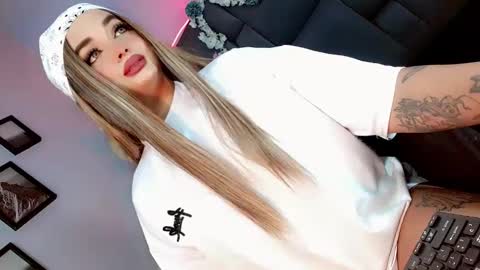 kattie_sweet_ online show from September 27, 12:59 am