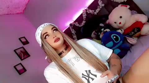 kattie_sweet_ online show from October 9, 5:05 am